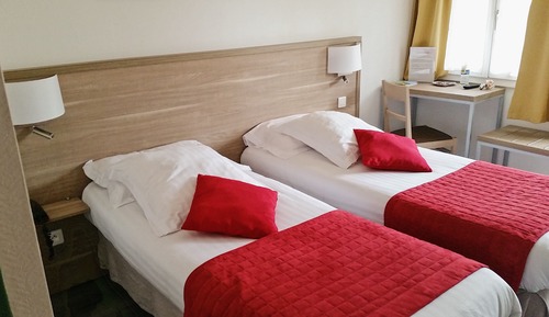 Standard Twin Room