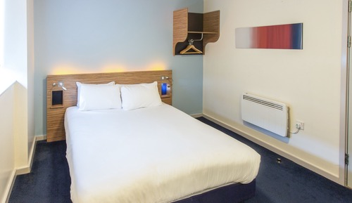 Double Room, City View