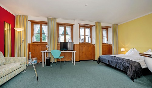 Classic Double Room, Non Smoking, Mountain View