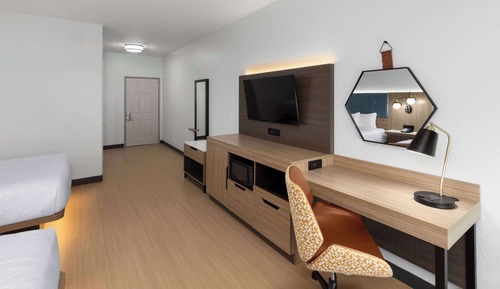 Room, 2 Queen Beds, Non Smoking