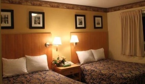 Standard Room, 2 Double Beds, Non Smoking