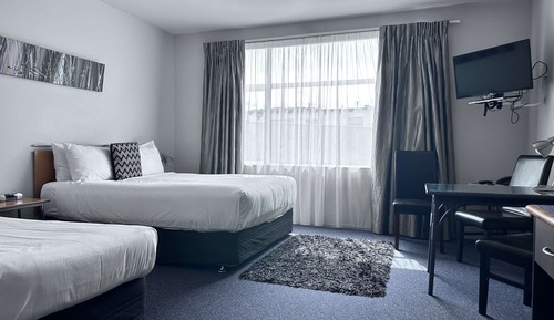 Standard Room, Multiple Beds, Non Smoking, Microwave