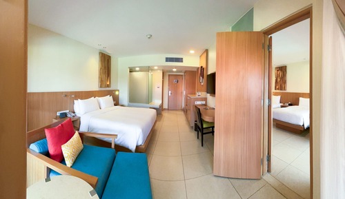 Family Room, Multiple Beds