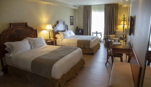 Standard Room, Multiple Beds, Non Smoking