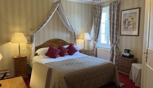 Double Room (Tradition)