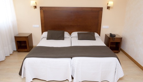 Double Room, Jetted Tub