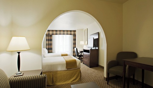 Suite, 2 Queen Beds
