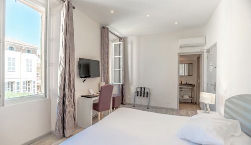 Comfort Double or Twin Room
