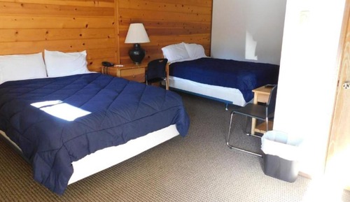 Suite, 2 Queen Beds, Kitchenette