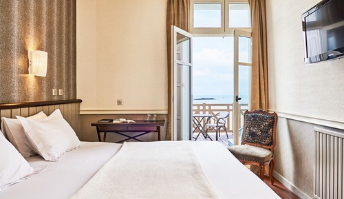 Standard Double or Twin Room, City View