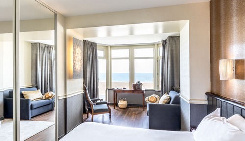 Room with Bow Window, ground floor with terrace and Sea view