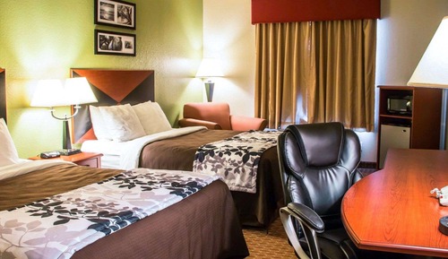 Standard Room, 2 Queen Beds, Non Smoking