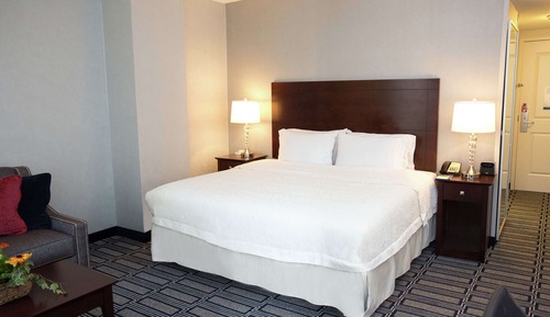 King Study with Sofabed Non Smoking