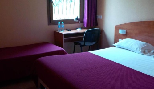 Comfort Triple Room