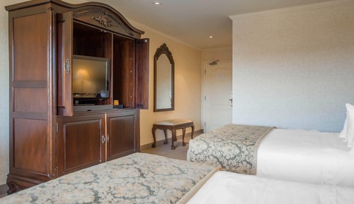 Classic Room, 2 Queen Beds