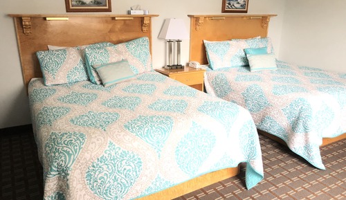 Standard Room, 2 Queen Beds, Non Smoking, Courtyard View