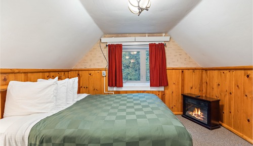 Ponderosa Pine Bungalow