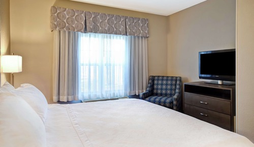 One Bedroom Suite, One King Bed, Non-Smoking