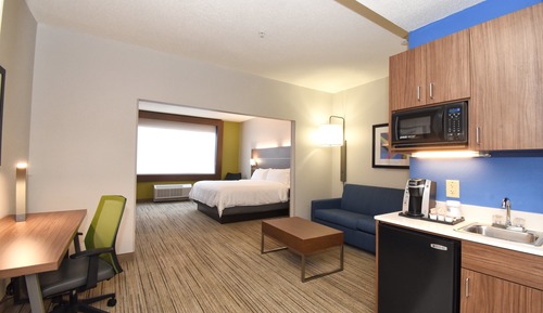 Suite, 1 King Bed
