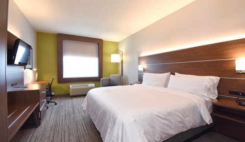Standard Room, 1 King Bed, Accessible (Mobility, Roll-In Shower)