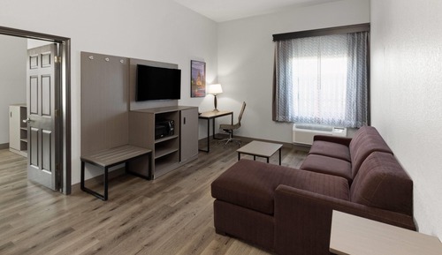 Deluxe Suite, 1 King Bed, Non Smoking