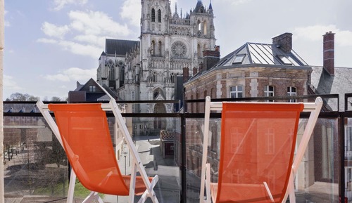 Suite, 1 King Bed with Sofa bed, Terrace