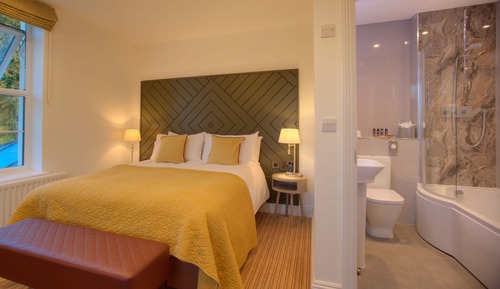 Classic Double Room, Ensuite