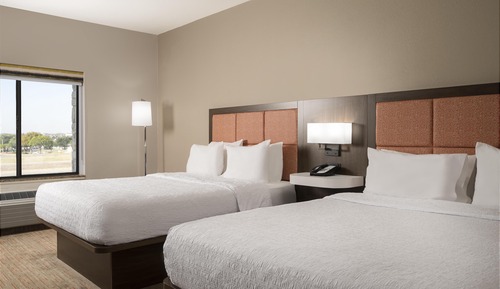 Two queen beds non smoking