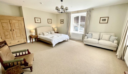 Superior Double Room, Ensuite, Garden View