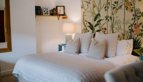 Superior Double Room, Ensuite (Room 9)