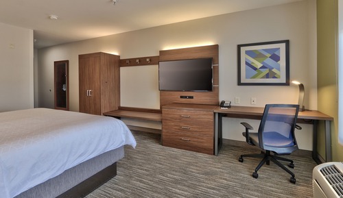 Standard Room, 1 King Bed