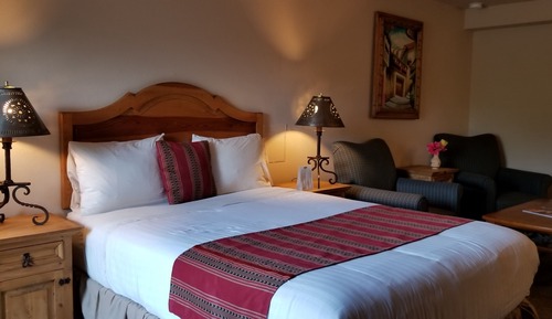 Standard Room, 1 Queen Bed, Ground Floor