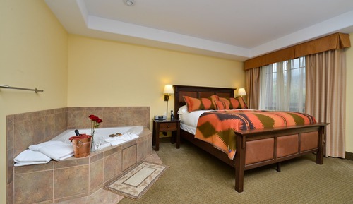 Deluxe Room, 1 King Bed, Fireplace (King Jacuzzi Fireplace)