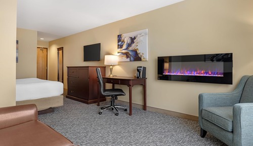 Suite, 1 King Bed, Non Smoking, Fireplace (with Sofabed)