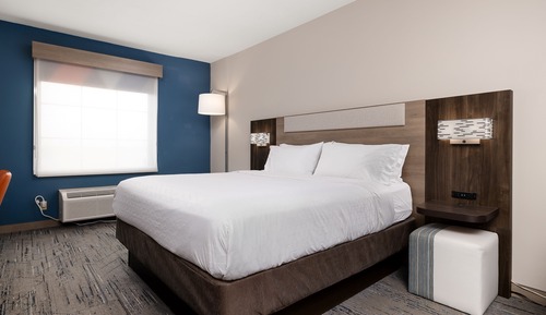 Standard Room, 1 King Bed