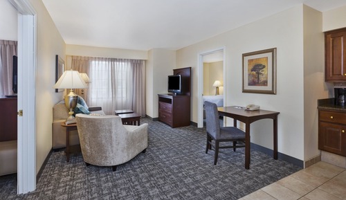 Suite, 2 Bedrooms, Accessible, Kitchen (Accessible Tub)