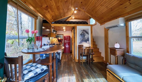 Junior Cabin