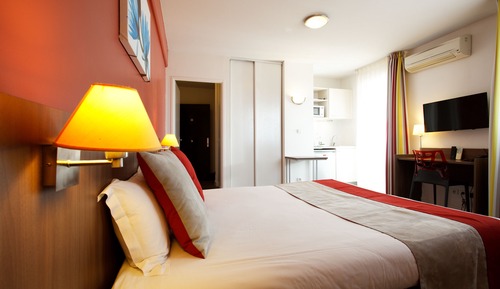 Business Studio, 1 Double Bed, Kitchenette