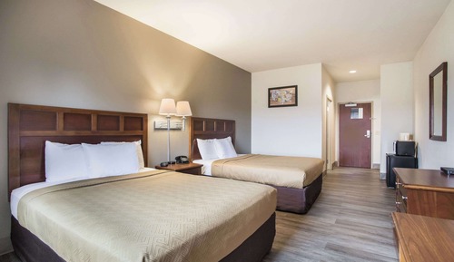 Room, 2 Queen Beds, Accessible, Non Smoking