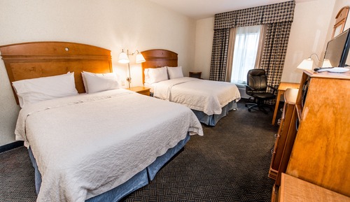Two queen beds non smoking