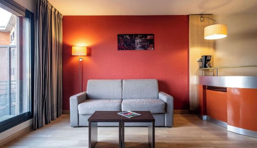 1 Bedroom Apartment - Pool Access