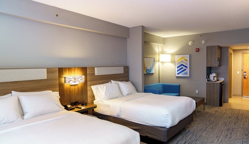 Suite, 2 Queen Beds, Accessible (Communications)
