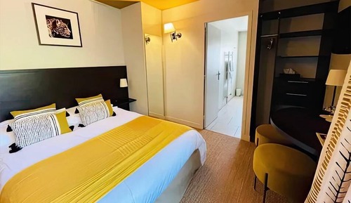 Superior Double Room, Private Bathroom, Garden View (Double 4)