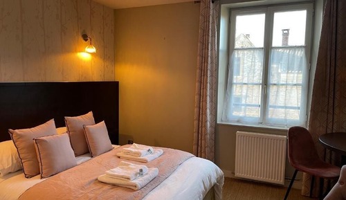 Deluxe Double Room, Private Bathroom, Garden View