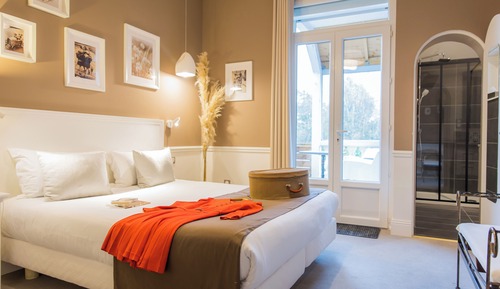 Comfort Room, Garden View