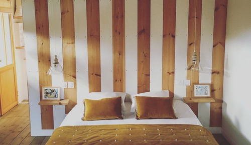 Superior Double Room, Private Bathroom, Garden View (Le Ferret)