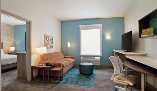 Suite, 1 King Bed, Accessible (Hearing)