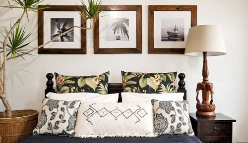 Designer Palm Room - Queen off Courtyard 