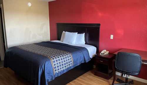 Standard Room, 1 King Bed, Non Smoking