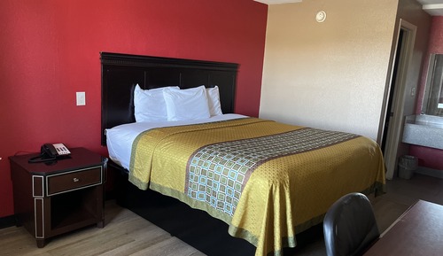 Standard Room, 1 King Bed, Smoking